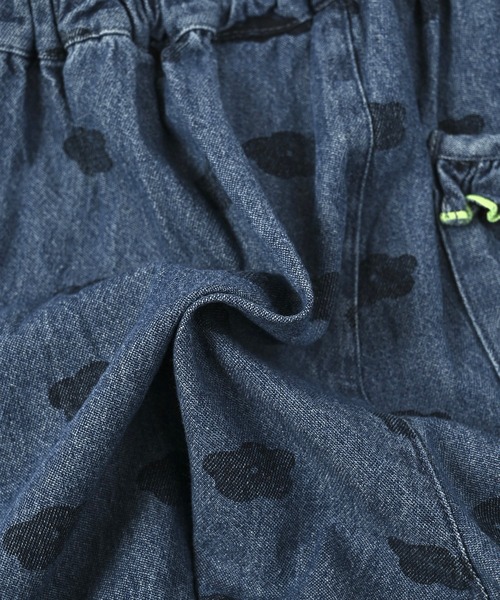 CALMIA（カルミア）の「フラワーPTデニムフリルキュロットパンツ（80～150cm）（デニムパンツ・キッズ・ブルー/ネイビー・100/150/140/110/90/80/130/120）」の18枚目の写真