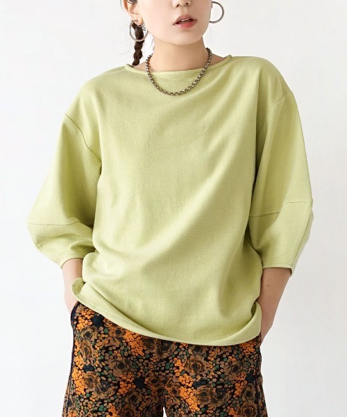 zootie（ズーティー）の「ふっくらカットソー バルーンスリーブ プルオーバー（Tシャツ/カットソー・レディース・グレイッシュブルー/アイボリー/ブラック/ホワイト/ライトグレー/ライム/グリーン/モカ/ラベンダー/ネイビー/オレンジ/イエロー系その他/ブラウン系その他/ワインレッド・フリー）」の7枚目の写真