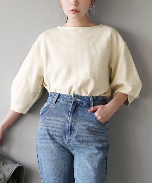 zootie（ズーティー）の「ふっくらカットソー バルーンスリーブ プルオーバー（Tシャツ/カットソー・レディース・グレイッシュブルー/アイボリー/ブラック/ホワイト/ライトグレー/ライム/グリーン/モカ/ラベンダー/ネイビー/オレンジ/イエロー系その他/ブラウン系その他/ワインレッド・フリー）」の3枚目の写真