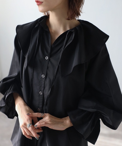 Bonjour Sagan(ボンジュールサガン)の「2WAYラッフルカラーブラウス(シャツ/ブラウス・レディース・ブラック/ライトブルー/オフホワイト・FREE)」の7枚目の写真