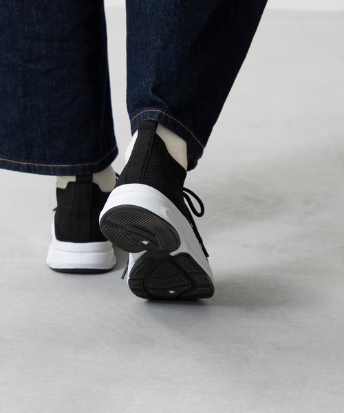 welleg（ウェレッグ）の「やわらかフィット ニットスニーカー（スニーカー・レディース・ブラック系その他2・36/37/38/39/40/41）」の12枚目の写真