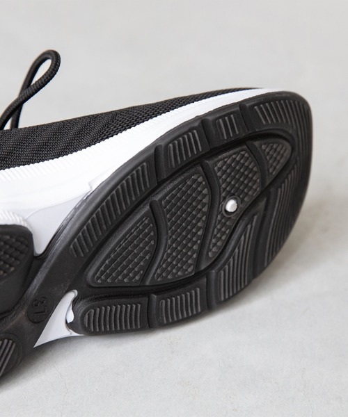 welleg（ウェレッグ）の「やわらかフィット ニットスニーカー（スニーカー・レディース・ブラック系その他2・36/37/38/39/40/41）」の2枚目の写真