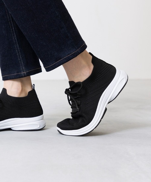 welleg（ウェレッグ）の「やわらかフィット ニットスニーカー（スニーカー・レディース・ブラック系その他2・36/37/38/39/40/41）」の5枚目の写真