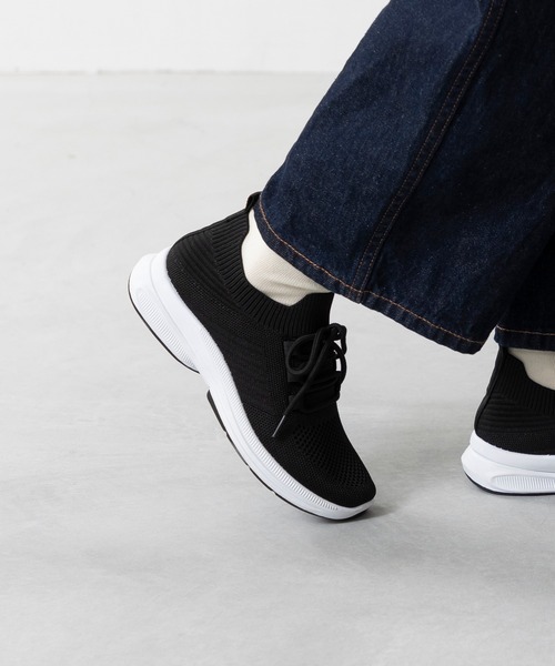 welleg（ウェレッグ）の「やわらかフィット ニットスニーカー（スニーカー・レディース・ブラック系その他2・36/37/38/39/40/41）」の14枚目の写真