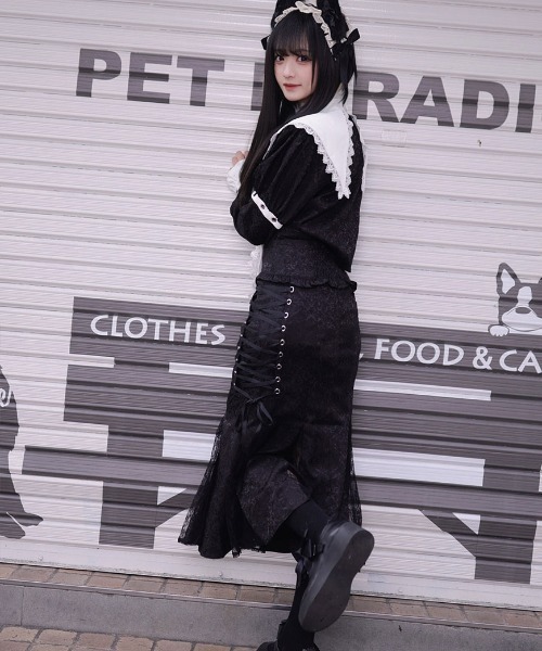 ililil（イルイルイル）の「『ililil/イルイルイル』【ゴシック地雷ちゃんとっぷす】十字架チャーム付きシスター風襟長袖ブラウス（シャツ/ブラウス・レディース・ブラック・FREE）」の6枚目の写真