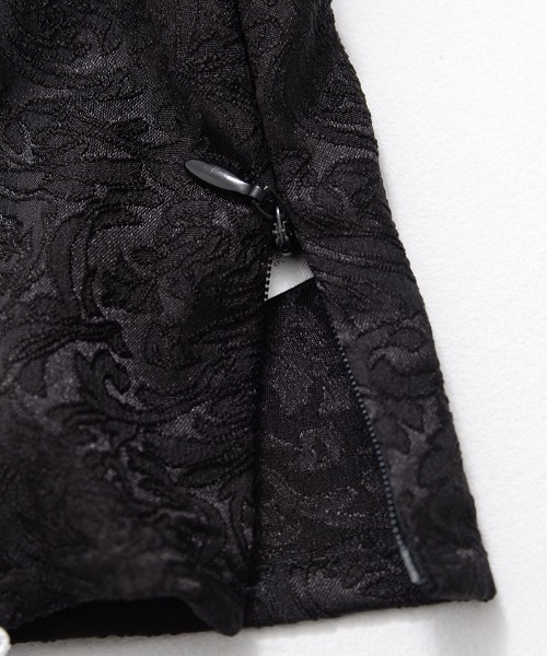 ililil（イルイルイル）の「『ililil/イルイルイル』【ゴシック地雷ちゃんとっぷす】十字架チャーム付きシスター風襟長袖ブラウス（シャツ/ブラウス・レディース・ブラック・FREE）」の18枚目の写真