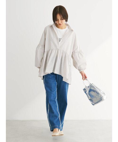 ELENCARE DUE（エレンカーレデュエ）の「・ELENCARE　DUE　ギャザーキリカエチュニック（チュニック・レディース・ベージュ/サックスブルー/オフホワイト・FREE）」の13枚目の写真