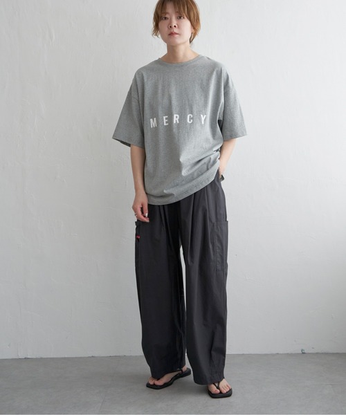 notch.(ノッチ)の「MERCY プリントTシャツ(Tシャツ/カットソー・レディース・ブラック/オフホワイト/グレー・M)」の11枚目の写真