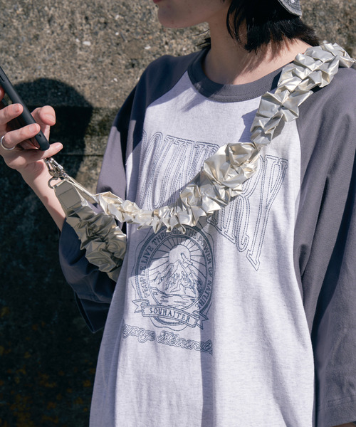 VENCEEXCHANGE(ヴァンスエクスチェンジ)の「ロングシャーリングストラップ(スマホグッズ・レディース・ブラック/ピンク/シルバー系/クリーム/カーキ/ピンクベージュ/その他2/その他1・FREE)」の2枚目の写真