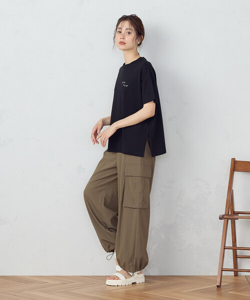 COMME CA ISM（コムサイズム）の「速乾 刺繍 ロゴ Ｔシャツ（Tシャツ/カットソー・レディース・チャコール/ブラック/ホワイト/サックスブルー・SMALL/MEDIUM/LARGE）」の21枚目の写真