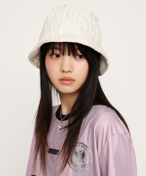 SLY（スライ）の「GATHER PANEL HAT ギャザー パネル ハット（ハット・レディース・ブラック/オフホワイト・FREE）」の2枚目の写真