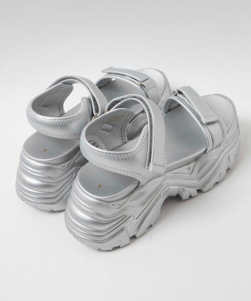 WEGO（ウィゴー）の「WEGO/厚底ダッドスポーツサンダル（サンダル・レディース・シルバー/ブラック/ホワイト・LARGE/MEDIUM/SMALL/X-LARGE）」の14枚目の写真