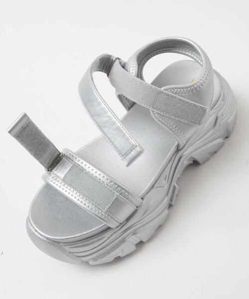 WEGO（ウィゴー）の「WEGO/厚底ダッドスポーツサンダル（サンダル・レディース・シルバー/ブラック/ホワイト・LARGE/MEDIUM/SMALL/X-LARGE）」の15枚目の写真