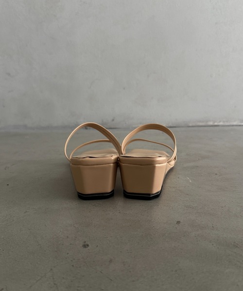 MYMOOD.（マイムード）の「スクエアトゥミュールサンダル（サンダル・レディース・ベージュ/ホワイト/ブラック・23.5cm/24.5cm）」の4枚目の写真