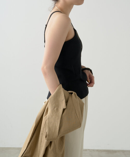 Omekashi（オメカシ）の「カップ付リブニットキャミ（キャミソール・レディース・ブラック/ベージュ・FREE）」の22枚目の写真