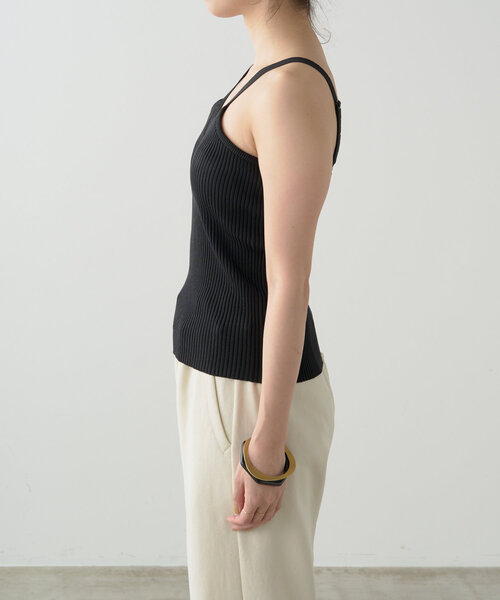 Omekashi（オメカシ）の「カップ付リブニットキャミ（キャミソール・レディース・ブラック/ベージュ・FREE）」の10枚目の写真