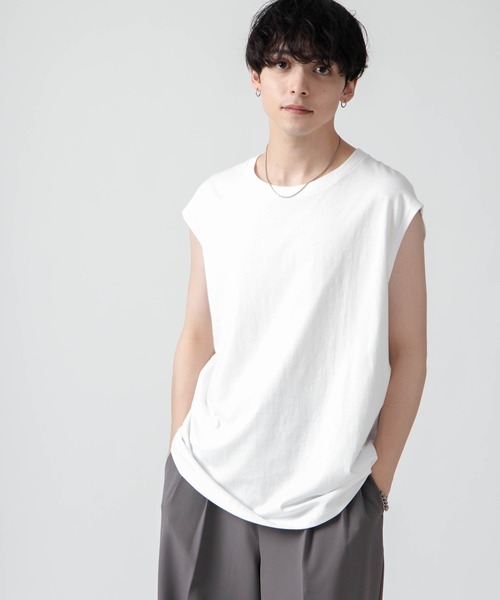 WEGO(ウィゴー)の「WEGO/スリーブレスコットンT(タンクトップ・メンズ・グレー系その他/ブラック/カーキ/ホワイト系その他/ホワイト・SMALL/MEDIUM/LARGE)」の2枚目の写真