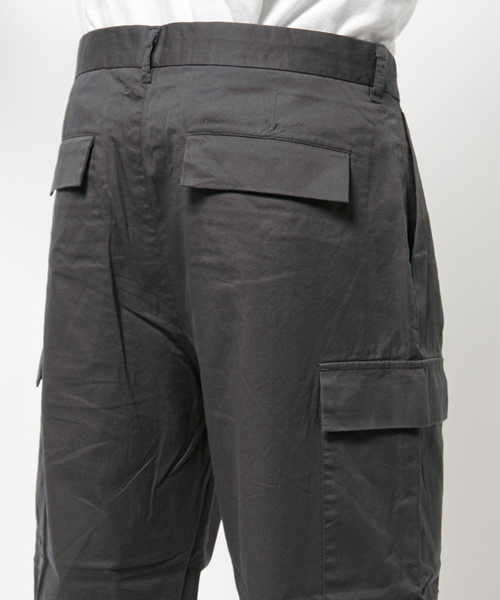 WEGO（ウィゴー）の「WEGO/ワイドカーゴパンツ（カーゴパンツ・メンズ・グレー系その他/カーキ・MEDIUM/LARGE）」の3枚目の写真