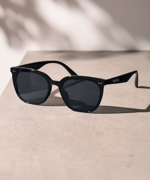 CALIFORNIA OUTFITTERS（カリフォルニア アウトフィッターズ）の「STD-5A Wellington sunglasses　ウエリントン サングラス ハードケース付き3点セット（サングラス・メンズ・A/H/J/O/Q/X/C/D/E/S/T/U/V/W/B/G/I/P/R/Y/K/L/M/N/F・ONESIZE）」の2枚目の写真