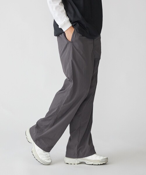 SHIPS（シップス）の「SHIPS:〈遮熱/UVカット/吸水速乾/接触冷感〉SHELTECH(R) ワイドストレート パンツ（その他パンツ・メンズ・ブラック/チャコールグレー・SMALL/LARGE/MEDIUM）」の16枚目の写真