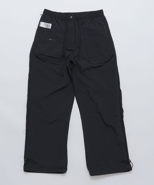 SHIPS（シップス）の「SHIPS:〈遮熱/UVカット/吸水速乾/接触冷感〉SHELTECH(R) ワイドストレート パンツ（その他パンツ・メンズ・ブラック/チャコールグレー・SMALL/LARGE/MEDIUM）」の21枚目の写真
