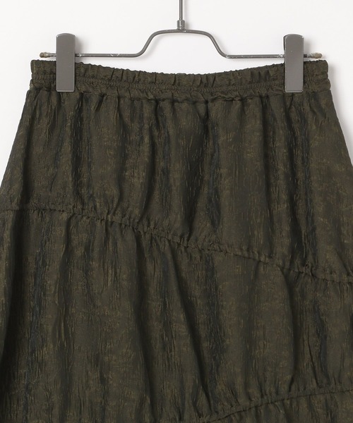 BAYFLOW（ベイフロー）の「[軽量シアーで涼しげ]シャーリングジャガードスカート（スカート・レディース・カーキ/ブラック・FREE）」の5枚目の写真