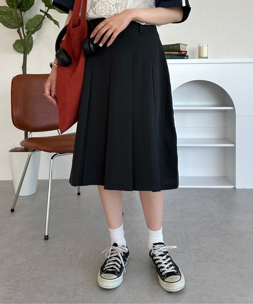 kutir(クティール)の「2way アソートミディプリーツスカート(スカート・レディース・ブラック/グレー/ブルー/レッド/グリーン/ベージュ/ダークグレー・MEDIUM/LARGE)」の2枚目の写真