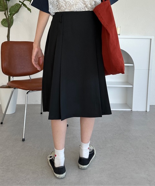 kutir(クティール)の「2way アソートミディプリーツスカート(スカート・レディース・ブラック/グレー/ブルー/レッド/グリーン/ベージュ/ダークグレー・MEDIUM/LARGE)」の10枚目の写真