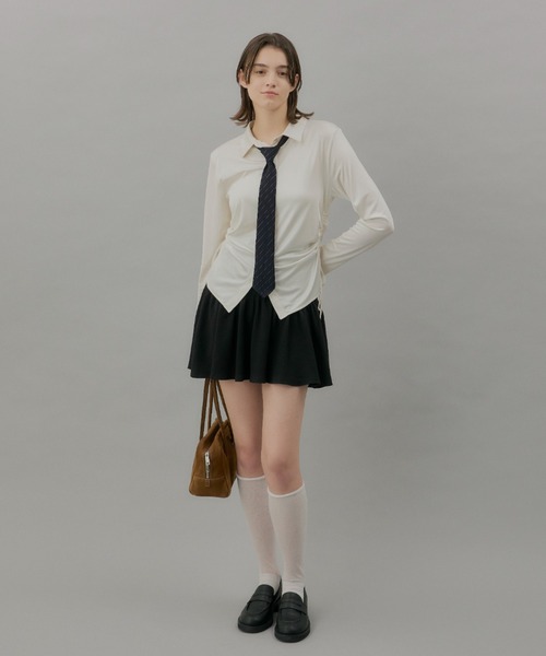 GIUNON(ジウノン)の「adjustable pinstripe tie / アジャスタブルピンストライプネクタイ(ストール/ショール・レディース・ネイビー・FREE)」の6枚目の写真