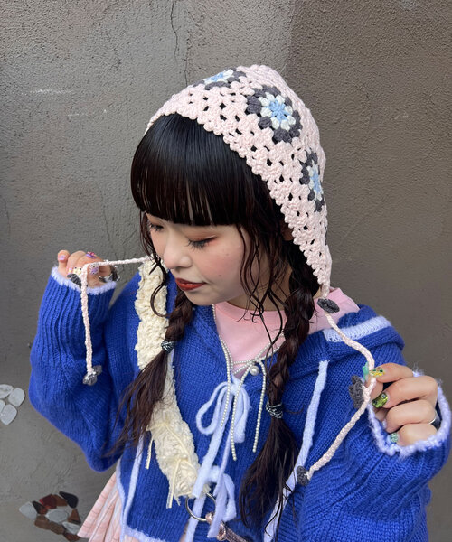 CIAOPANIC（チャオパニック）の「【＠yuna_maruu企画】【Me＋Me/ミープラスミー】フラワー配色ボンネット帽（キャップ・レディース・グリーン/ブラウン/アイボリー/チャコールグレー/サーモンピンク・ONE SIZE）」の5枚目の写真