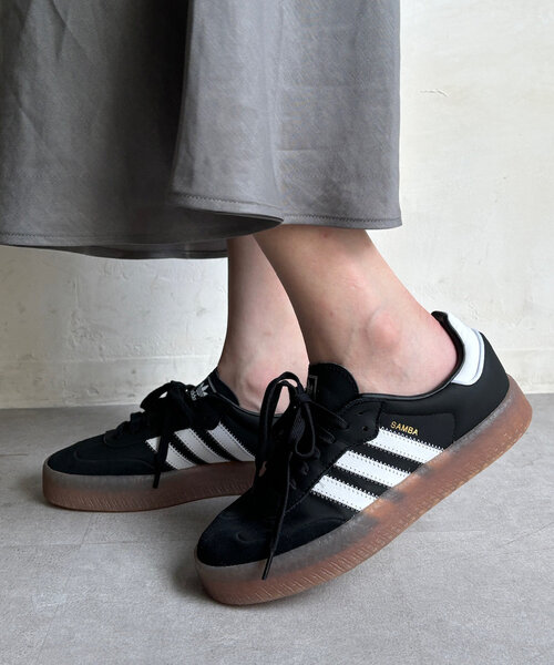 DouDou(ドゥドゥ)の「【adidas/アディダス】SAMBAE W(スニーカー・レディース・ブラック・23.5cm/24cm/24.5cm)」の2枚目の写真