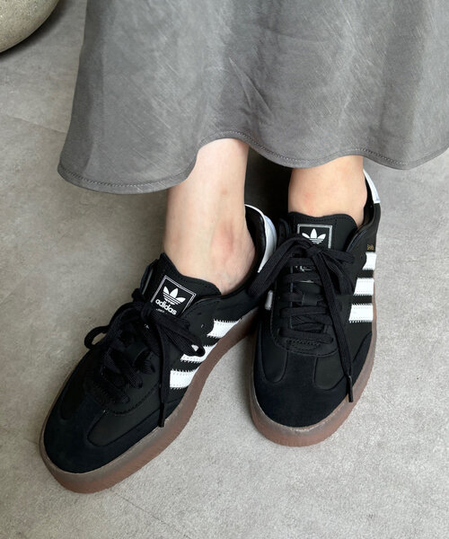 DouDou(ドゥドゥ)の「【adidas/アディダス】SAMBAE W(スニーカー・レディース・ブラック・23.5cm/24cm/24.5cm)」の3枚目の写真