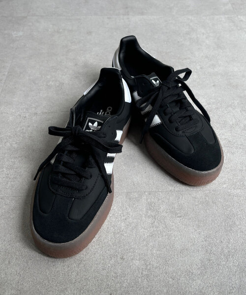 DouDou(ドゥドゥ)の「【adidas/アディダス】SAMBAE W(スニーカー・レディース・ブラック・23.5cm/24cm/24.5cm)」の4枚目の写真