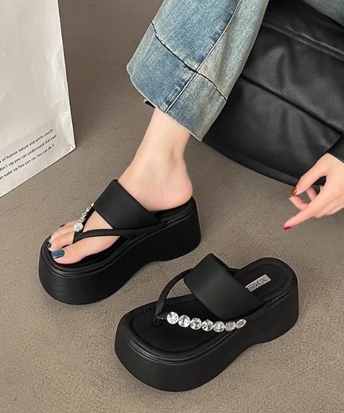 Sibra（シブラ）の「厚底サンダル（サンダル・レディース・シルバー/ブラック・M/L/S）」の2枚目の写真