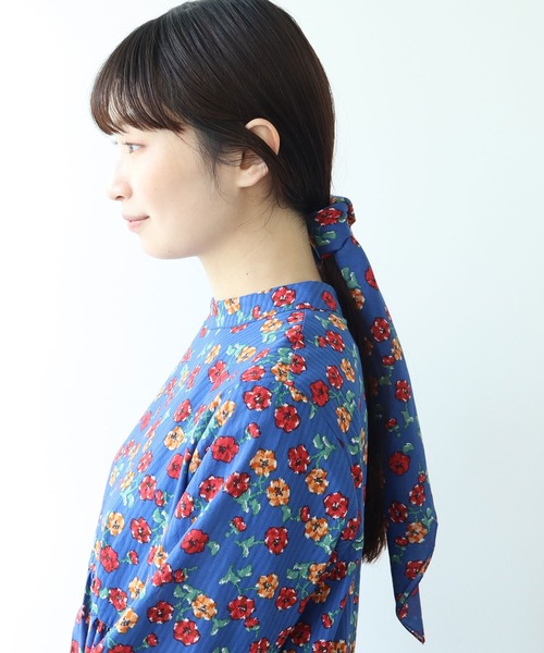 bulle de savon（ビュルデサボン）の「パンジープリント スカーフ（ストール/ショール・レディース・ブルー/ブラック・FREE）」の8枚目の写真