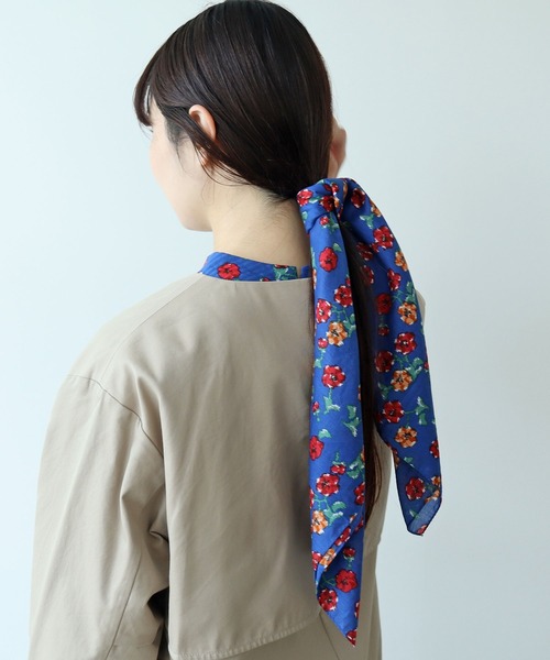 bulle de savon（ビュルデサボン）の「パンジープリント スカーフ（ストール/ショール・レディース・ブルー/ブラック・FREE）」の7枚目の写真