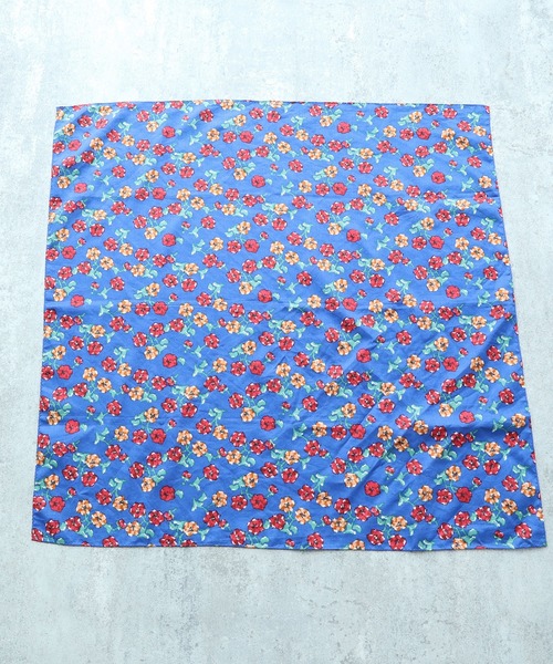 bulle de savon（ビュルデサボン）の「パンジープリント スカーフ（ストール/ショール・レディース・ブルー/ブラック・FREE）」の9枚目の写真