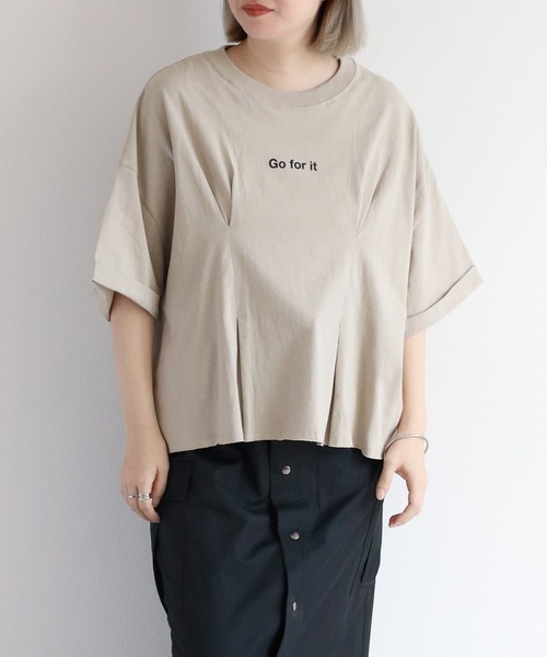 cepo(セポ)の「フロントタックショートスリーブTee(Tシャツ/カットソー・レディース・ベージュ/オフホワイト/ブラック・M)」の3枚目の写真