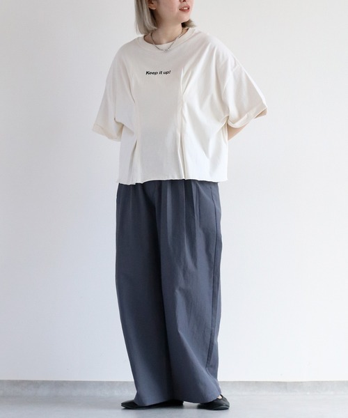 cepo(セポ)の「フロントタックショートスリーブTee(Tシャツ/カットソー・レディース・ベージュ/オフホワイト/ブラック・M)」の5枚目の写真
