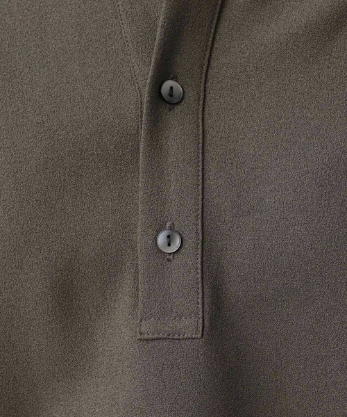 Elura（エルーラ）の「サラサラサマー2WAYプルオーバー/139168（シャツ/ブラウス・レディース・ホワイト/ブラック/カーキ・LARGE/MEDIUM）」の4枚目の写真