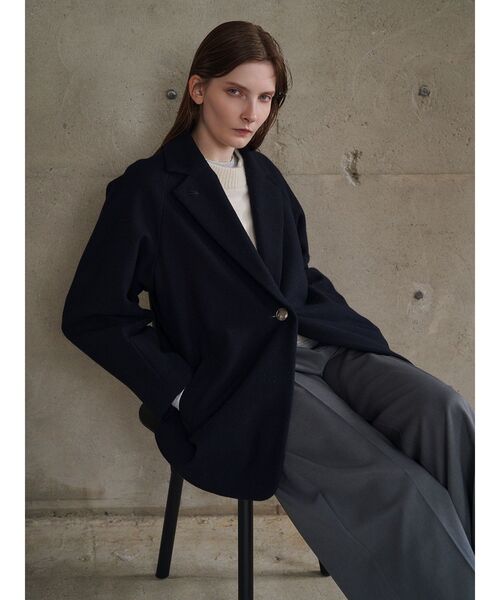 ELENDEEK（エレンディーク）の「ソリッドチェスターコート（チェスターコート・レディース・ベージュ/ネイビー・02/01）」の3枚目の写真