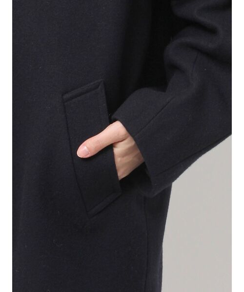 ELENDEEK（エレンディーク）の「ソリッドチェスターコート（チェスターコート・レディース・ベージュ/ネイビー・02/01）」の10枚目の写真