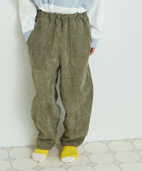 pairmanon(ペアマノン)の「コーデュロイ リラックス パンツ(カーゴパンツ・キッズ・ベージュ/ブルー系その他/アイボリー/ブラック/イエロー系その他/カーキ/テラコッタ/ブラウン・100/110/120/130/140/150/90)」の6枚目の写真