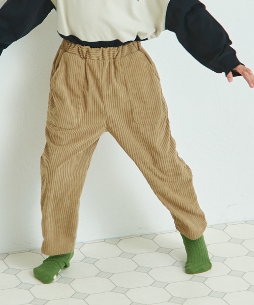 pairmanon(ペアマノン)の「コーデュロイ リラックス パンツ(カーゴパンツ・キッズ・ベージュ/ブルー系その他/アイボリー/ブラック/イエロー系その他/カーキ/テラコッタ/ブラウン・100/110/120/130/140/150/90)」の20枚目の写真