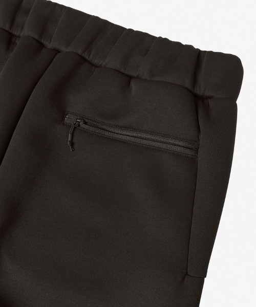 THE NORTH FACE(ザノースフェイス)の「THE NORTH FACE Tech Air Sweat Jogger Pant ザ ノースフェイス テックエアースウェットジョガーパンツ(メンズ)(スウェットパンツ・メンズ・ブラック・SMALL/MEDIUM/LARGE/X-LARGE)」の5枚目の写真