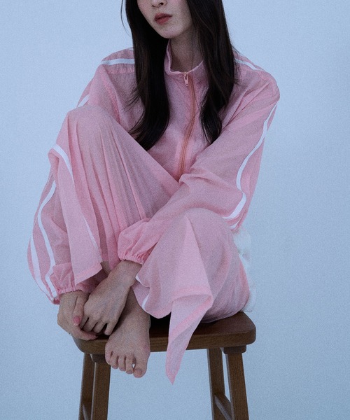 Nora Lily(ノラリリー)の「【Nora Lily】「elle」Short length Sheer Track Jacket(ジャージ・レディース・ライトグレー/ピンク・FREE)」の7枚目の写真