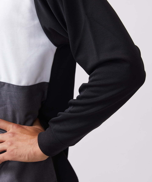 MK MICHEL KLEIN HOMME (エムケーミッシェルクランオム)の「【限定展開】カットソー/リサイクルポンチ斜め切り替え(Tシャツ/カットソー・メンズ・ホワイト/ブラック/ライトグレー・46/48)」の6枚目の写真