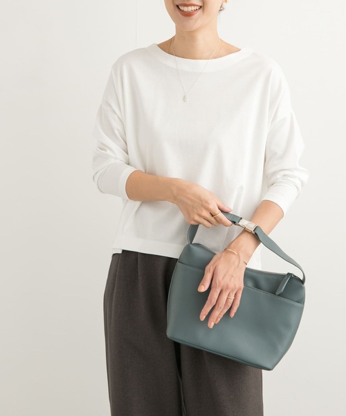 URBAN RESEARCH DOORS（アーバンリサーチドアーズ）の「コットンバックタック長袖プルオーバー（Tシャツ/カットソー・レディース・オフホワイト/ブルー/ブラック/ベージュ系その他・MEDIUM）」の6枚目の写真