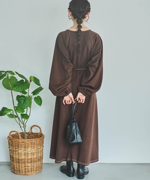 mil(ミル)の「【150㎝前後の小柄さんサイズ】配色ステッチキーネックワンピース(ワンピース・レディース・ブラック/ブラウン/ベージュ/ブラウン系その他/ブラック系その他/ベージュ系その他・XS/S)」の12枚目の写真