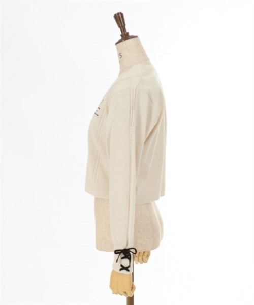 axes femme(アクシーズファム)の「クロス刺繍ショートニットカーディガン(カーディガン/ボレロ・レディース・キナリ/サックスブルー/ブラック・FREE)」の13枚目の写真